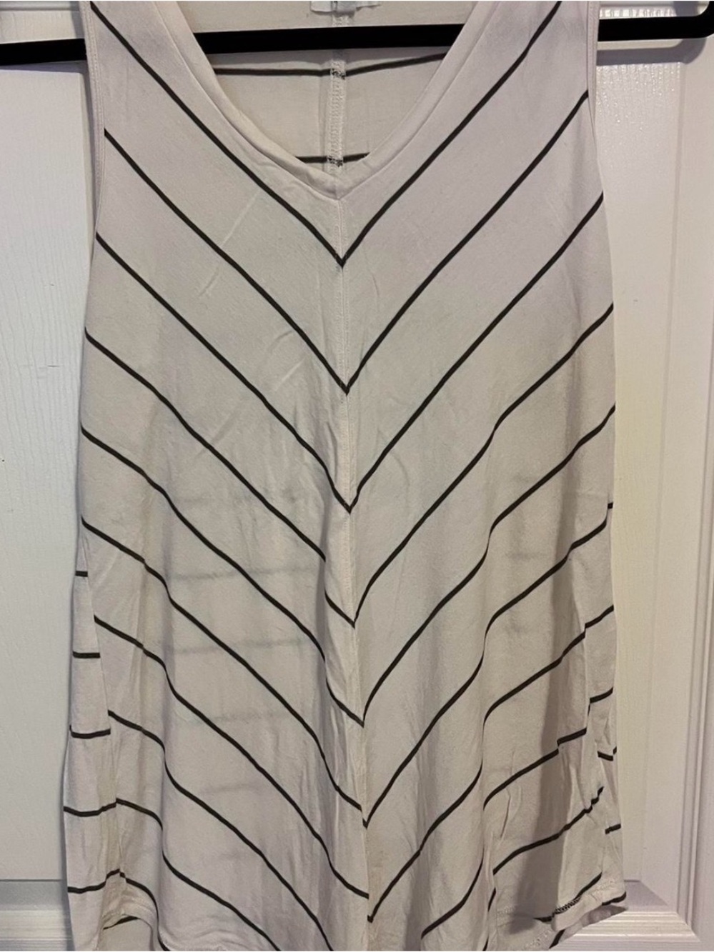 Women’s V-Neck Sleeveless Striped Tank Top - White/Gray